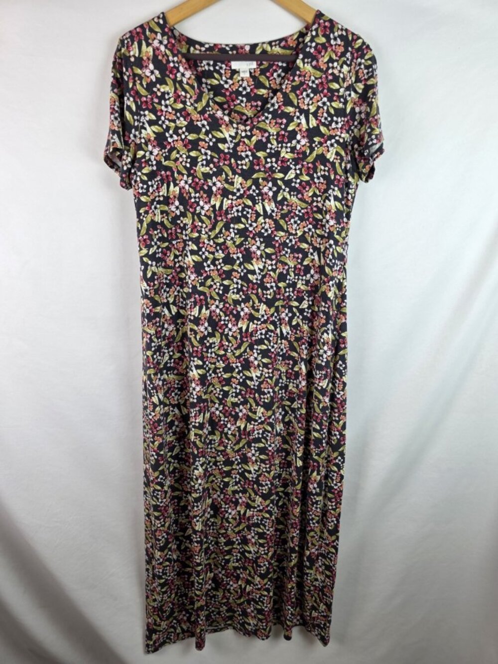 J.Jill Dress Women's Size Small Gray Floral Short Sleeve V-Neck Maxi Dress